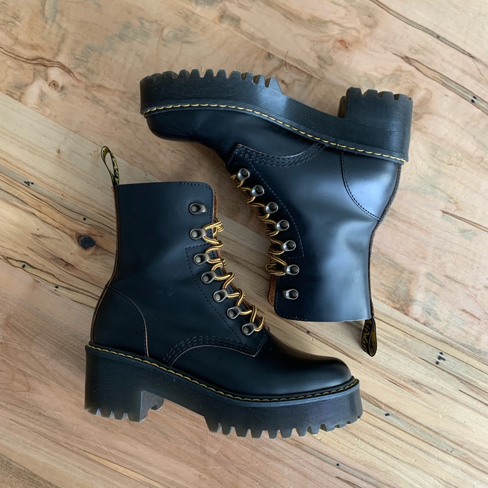 Dr Martens Leona